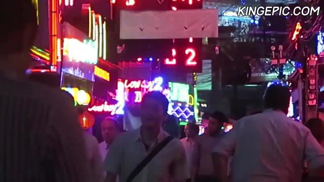 Bangkok nightlife - hot thai girls & ladyboys (thailand, soi cowboy)