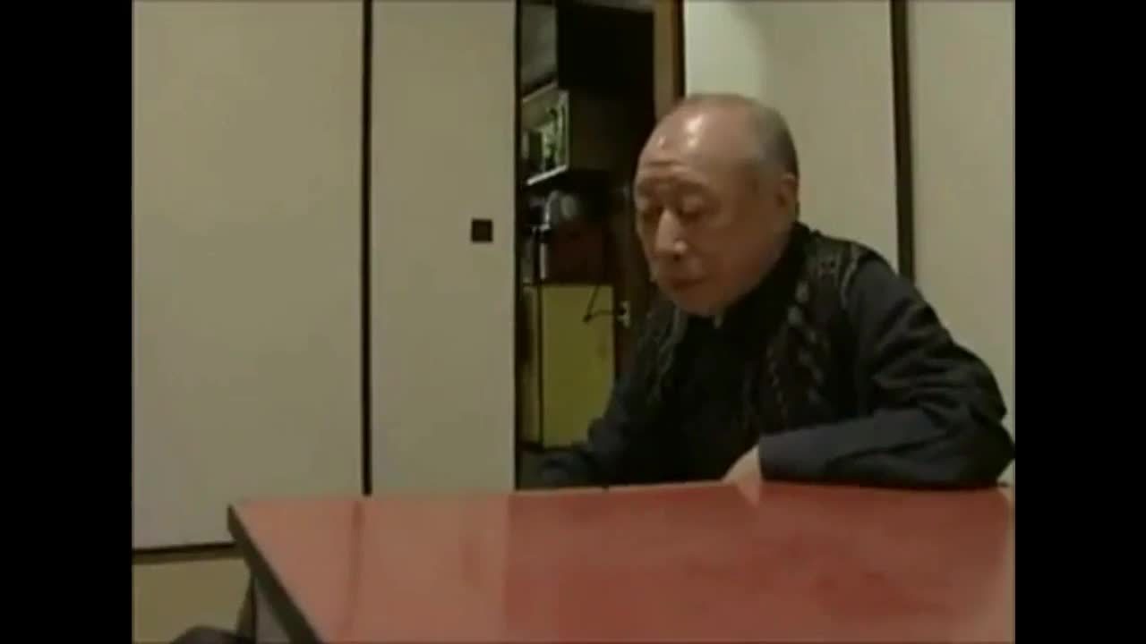 Japanese grandpa cheat fucking his daughter in photo